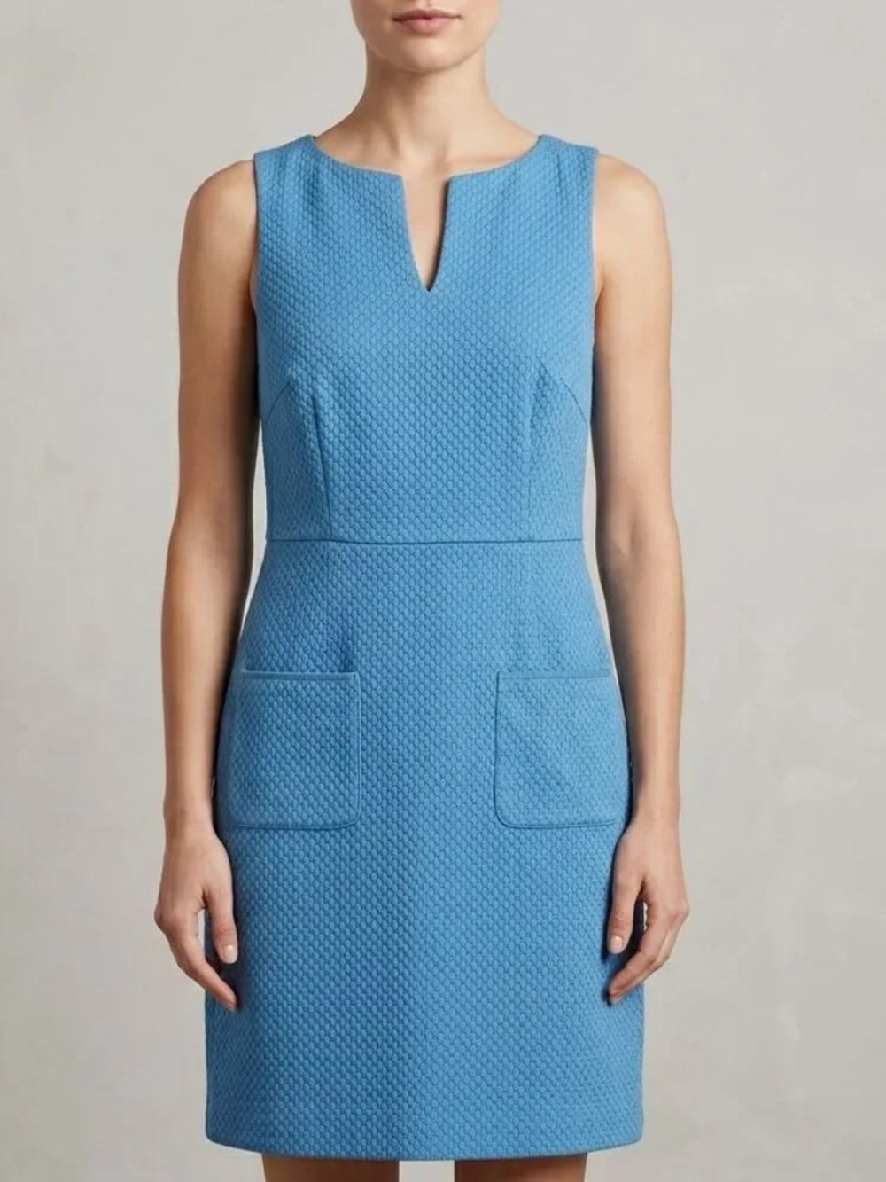 Boden Quilted Sheath Dress Blue Sleeveless Retro 70’s
Sleeveless Size 2